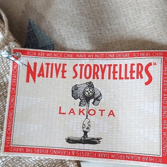 NATIVE STORYTELLERS LAKOTA BUFFALO + GIFT - Picture 5 of 9